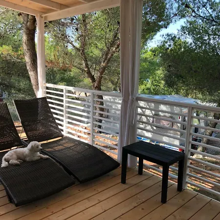Mighty Mobile Homes - Luxury Camping Experience Jezera